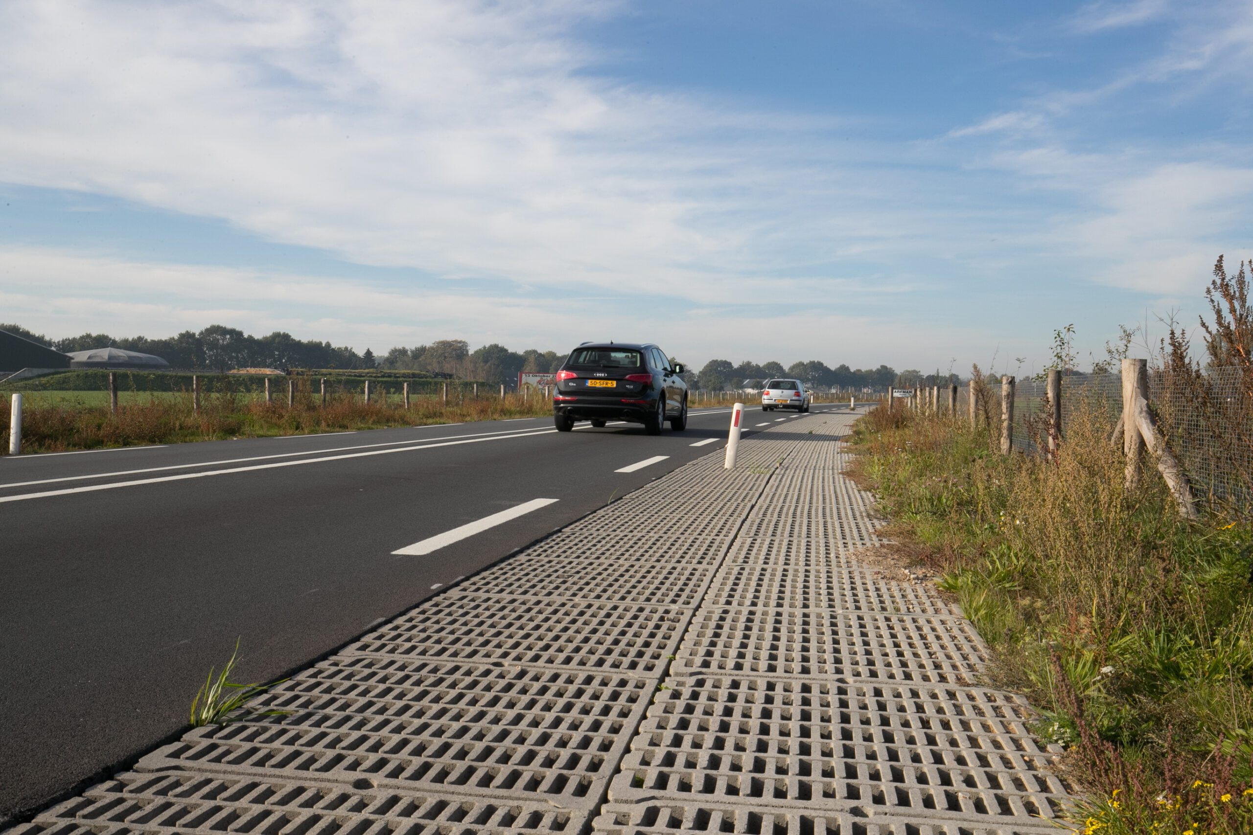 Dubbele rij WHISstone liggend auto